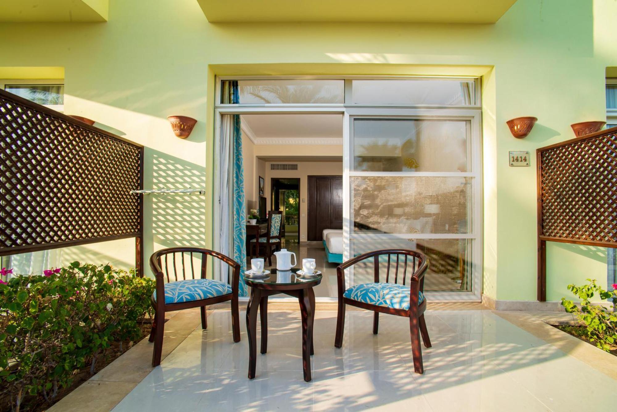 Sierra Sharm El Sheikh Hotel Exterior foto A room at the hotel